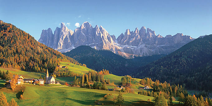 Geisler mountain peaks: natural spectacle of the Dolomites